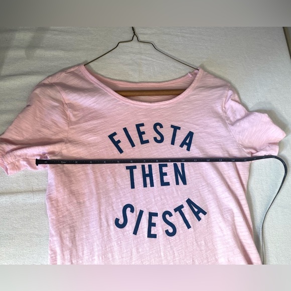 💋3/$10 old Navy light pink tee shirt - Picture 3 of 10